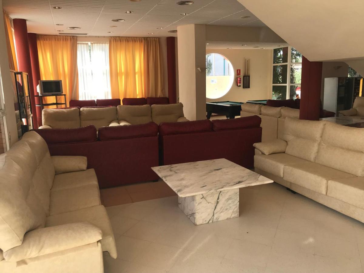 Hotel Jm Jardin De La Reina Гильена Экстерьер фото