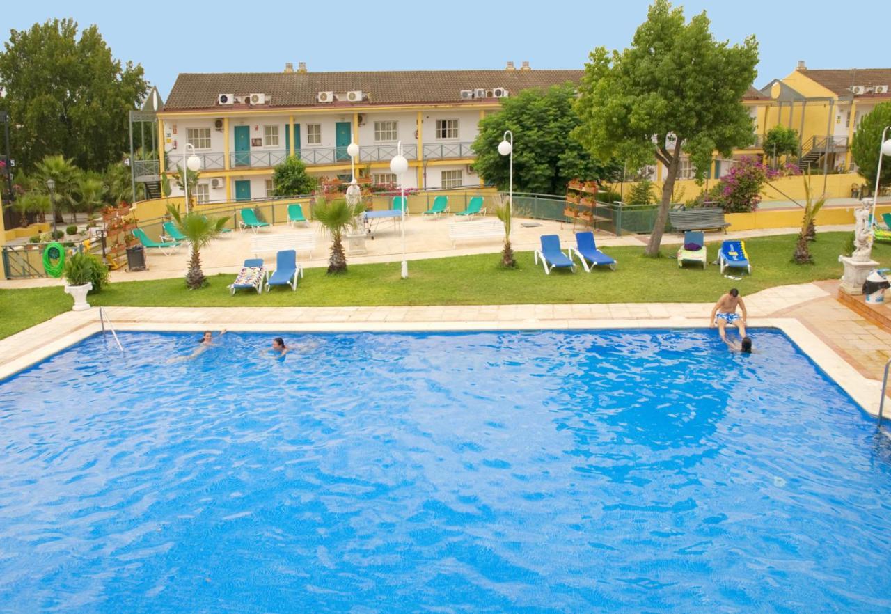 Hotel Jm Jardin De La Reina Гильена Экстерьер фото
