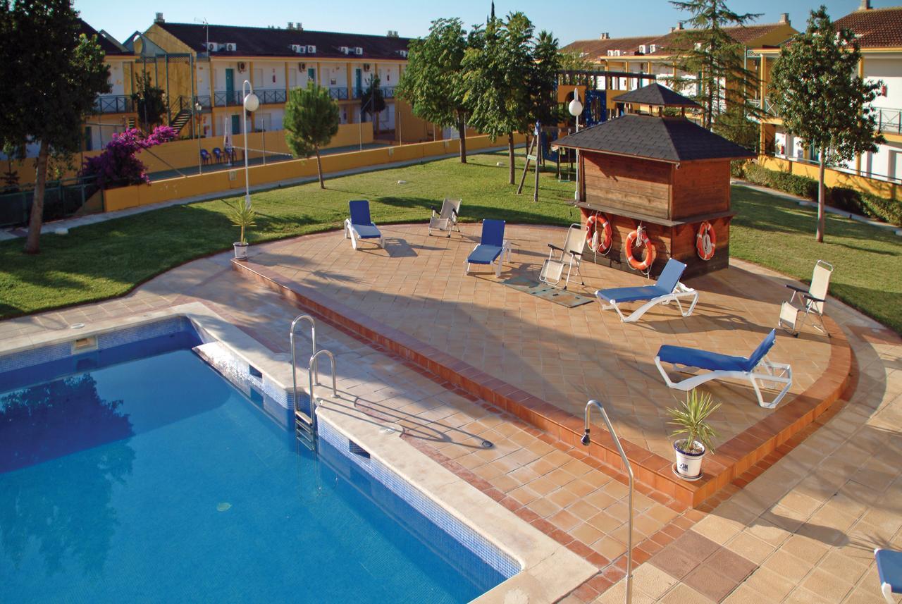 Hotel Jm Jardin De La Reina Гильена Экстерьер фото